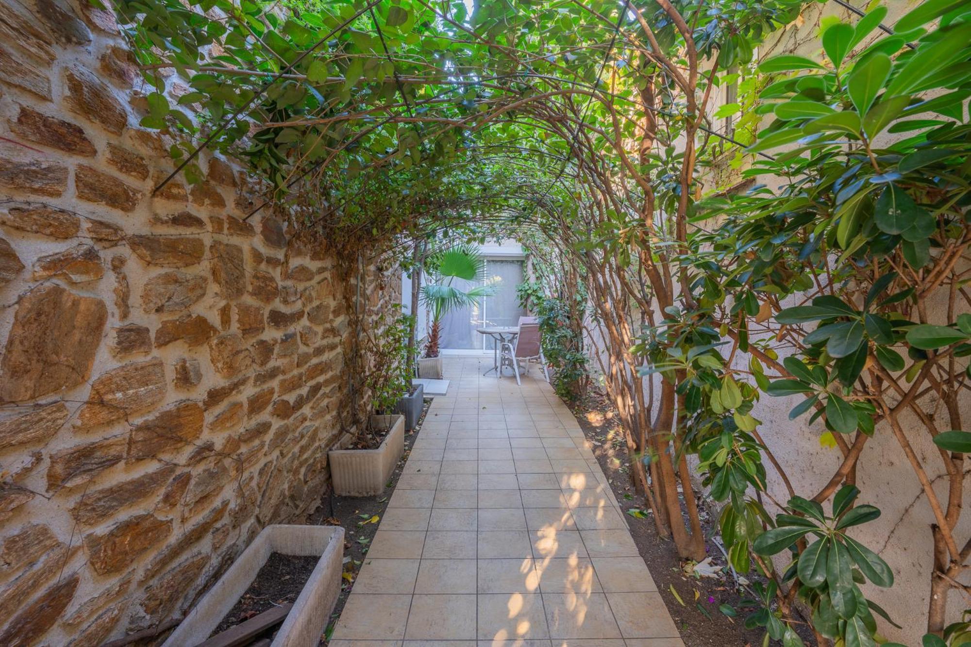 Hotel Le Grand Pavois Le Lavandou Ruang foto